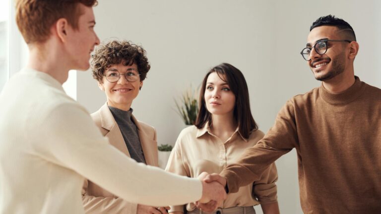 How to Leverage Local Partnerships to Grow Your Business: A Comprehensive Guide
